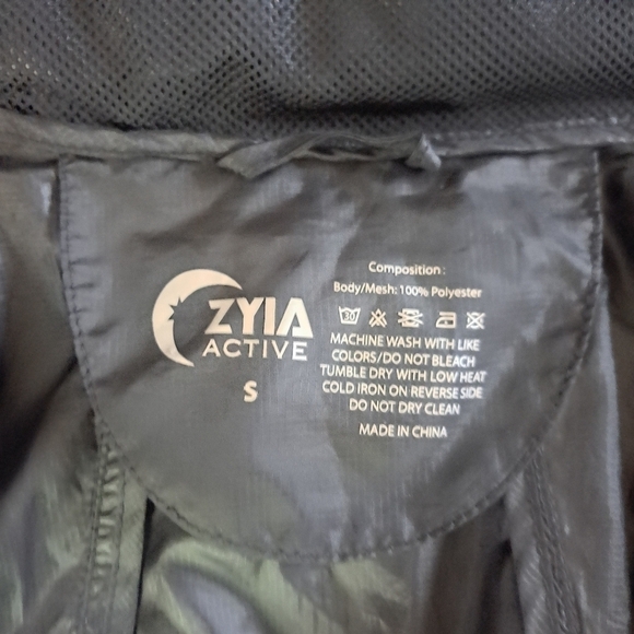 Zyia Active Black Trainer Vest Size Small Lightweight Packable Hood - Picture 11 of 11